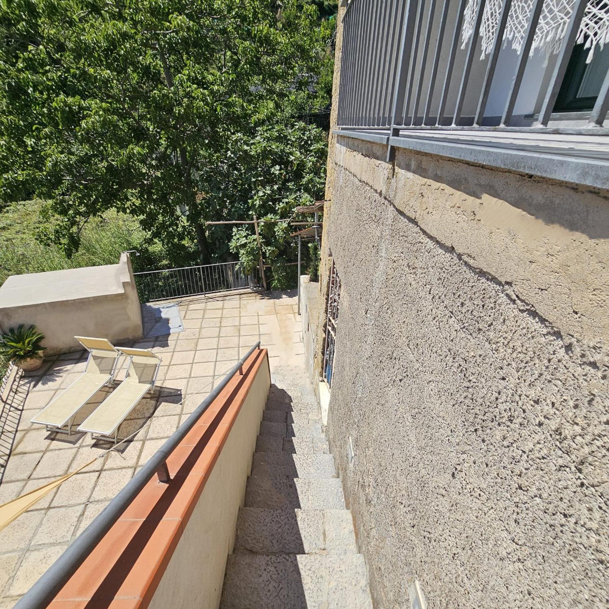 Villa Ines Майори Экстерьер фото